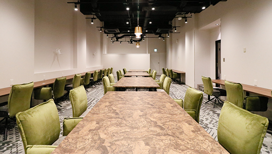 ワシントンホテル本館2階 THE HUB