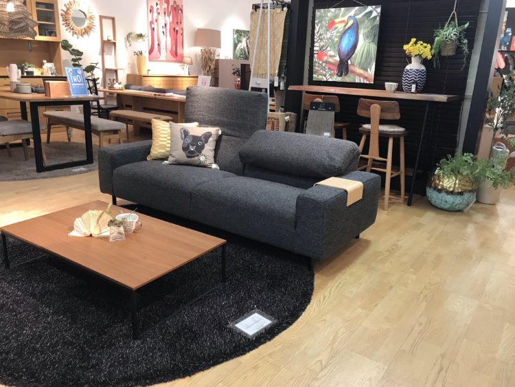 空間を彩(SAI)るソファ 札幌にも入ってきました！！ 家具・インテリアショップのLIVING HOUSE.（リビングハウス）