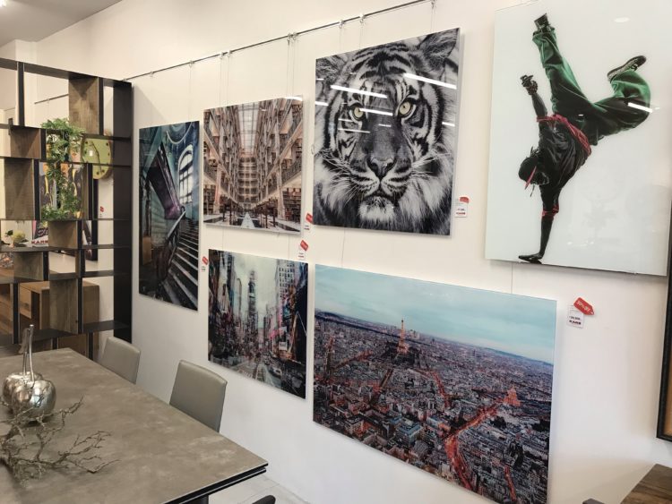 Kareのアートがお買い得です 家具 インテリアショップのliving House リビングハウス