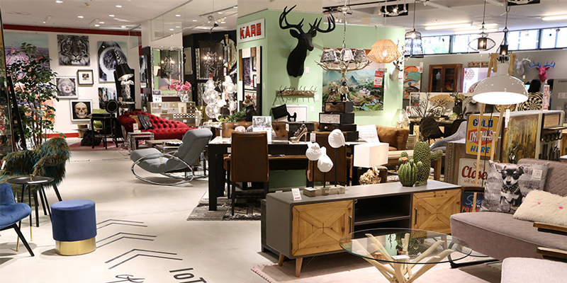 KARE with LIVING HOUSE. 梅田店 家具・インテリアショップのLIVING HOUSE.（リビングハウス）