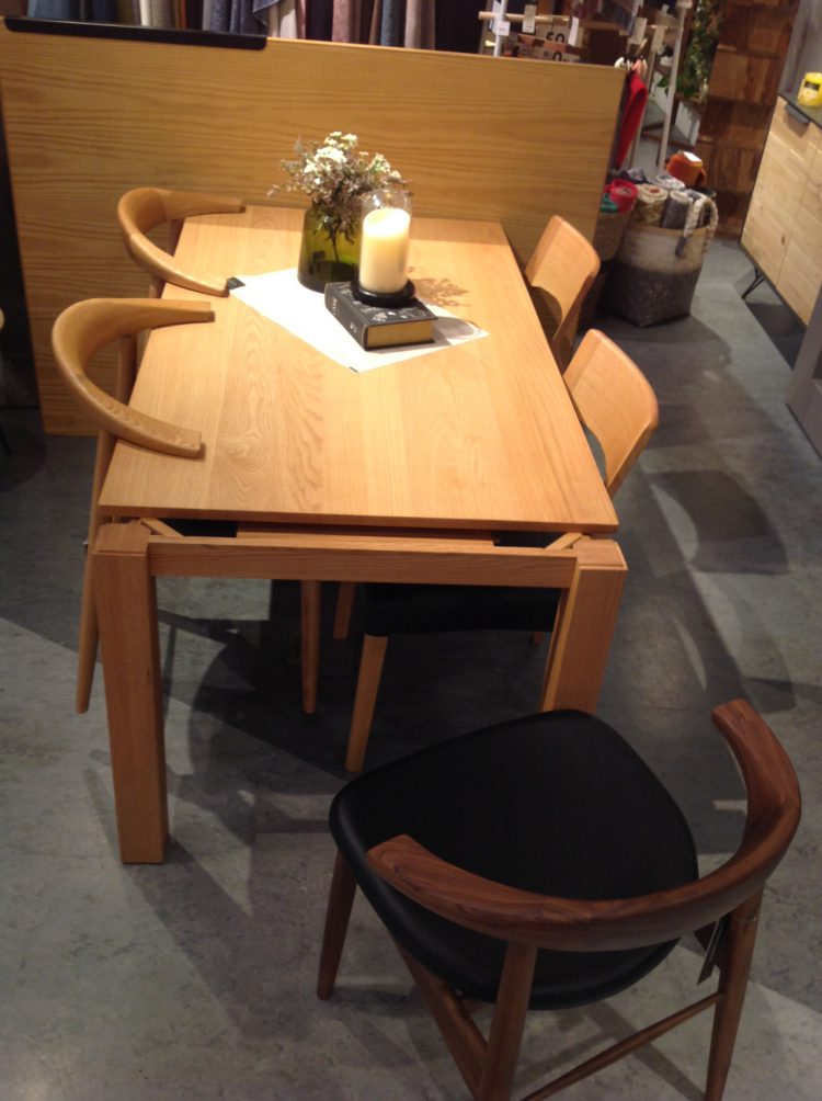 新商品入荷 【伸長式無垢材ダイニングアイテム】 家具・インテリアショップのLIVING HOUSE.（リビングハウス）