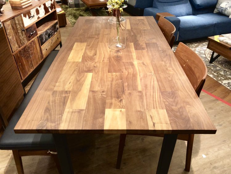異素材で組み合わせた無垢材テーブル 家具・インテリアショップのLIVING HOUSE.（リビングハウス）