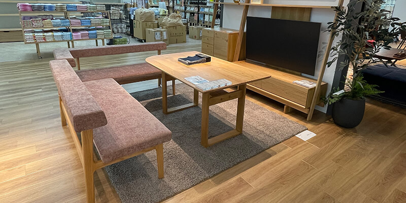 LIVING HOUSE. ふとんタナカ金沢本店