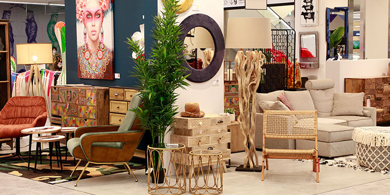 KARE with LIVING HOUSE. 心斎橋店