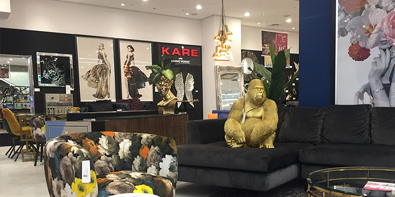 KARE with LIVING HOUSE. 心斎橋店